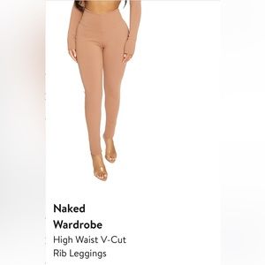 Naked Wardrobe
High Waist V-Cut
Rib Leggings Small